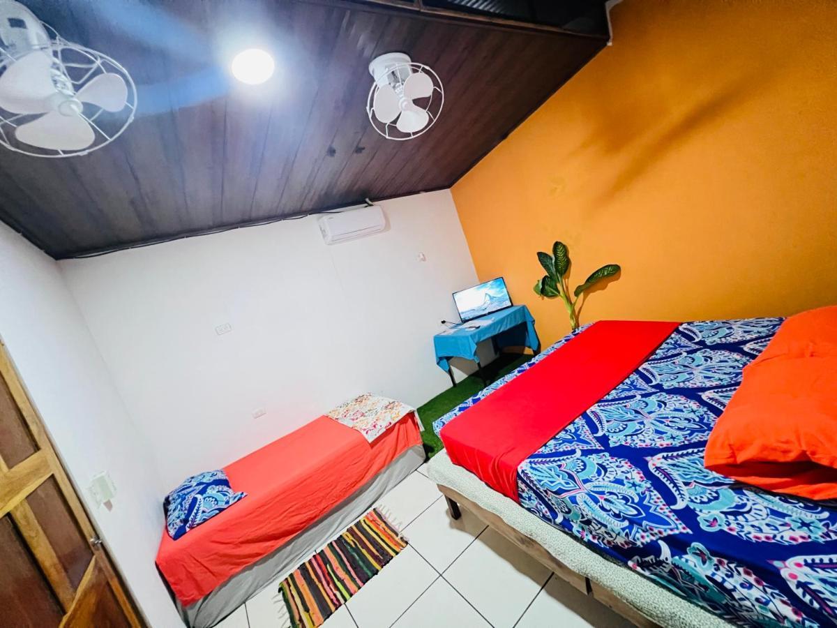 Bato'S Hostel Quepos Luaran gambar